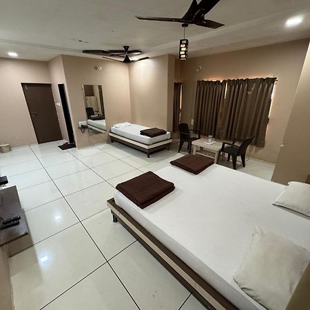 Hotel Bluediamond Bardoli Екстер'єр фото